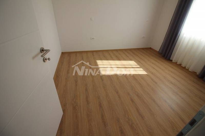 Apartmán v prvním patře, centrum ostrova Vir (voda a kanalizace) - 4