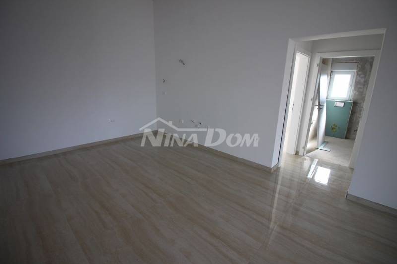 Apartmán v prvním patře, centrum ostrova Vir (voda a kanalizace) - 6