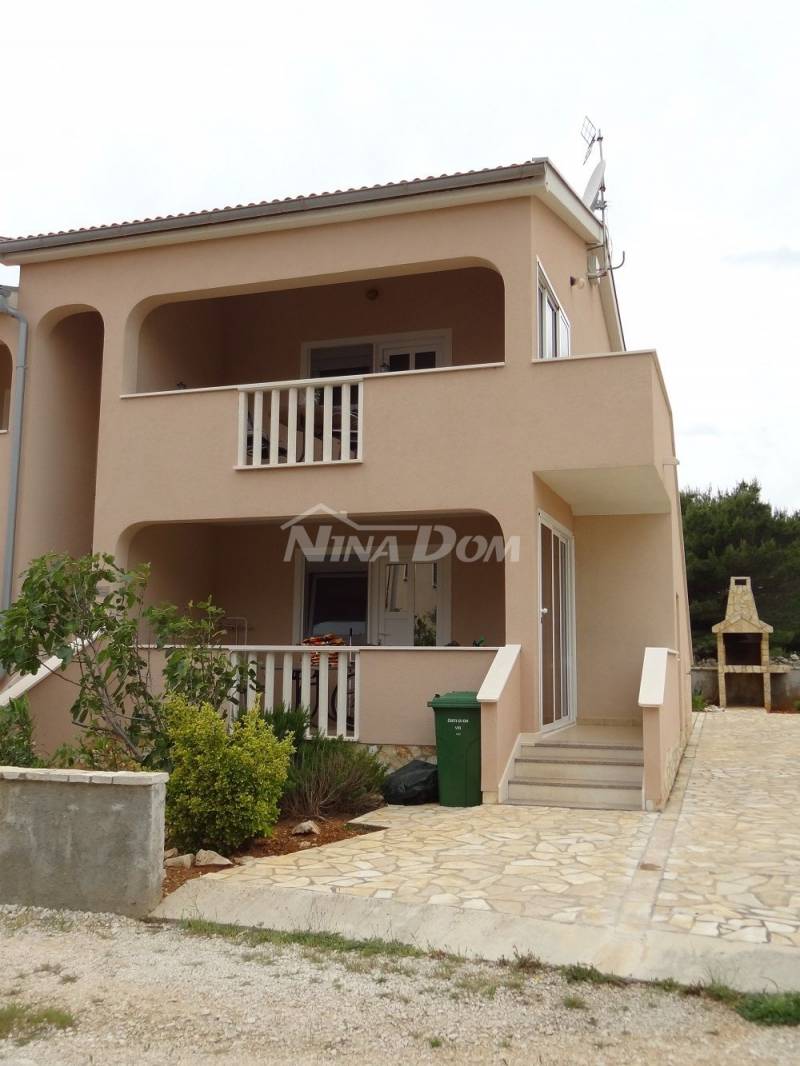Apartmán v přízemí, jižní strana ostrova Vir, tichá a klidná část ostrova Vir - 3