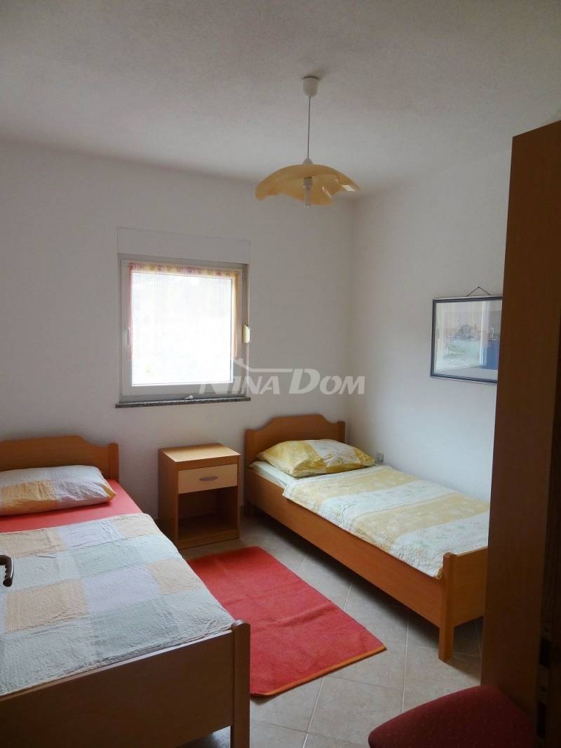 Apartmán v přízemí, jižní strana ostrova Vir, tichá a klidná část ostrova Vir - 9