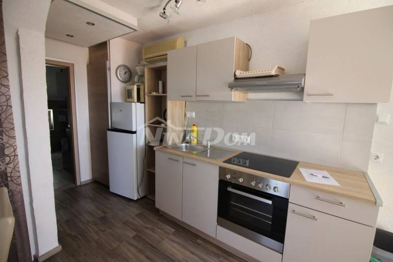 Dva apartmány na jižní straně ostrova Vir - 3
