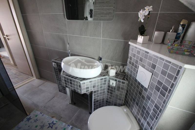 Dva apartmány na jižní straně ostrova Vir - 6