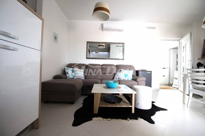 Dva krásně zařízené apartmány se prodávají jako balíček. - 6