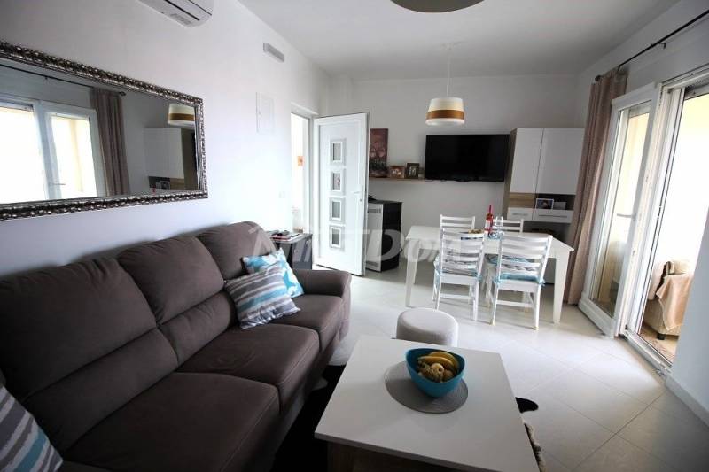 Dva krásně zařízené apartmány se prodávají jako balíček. - 8