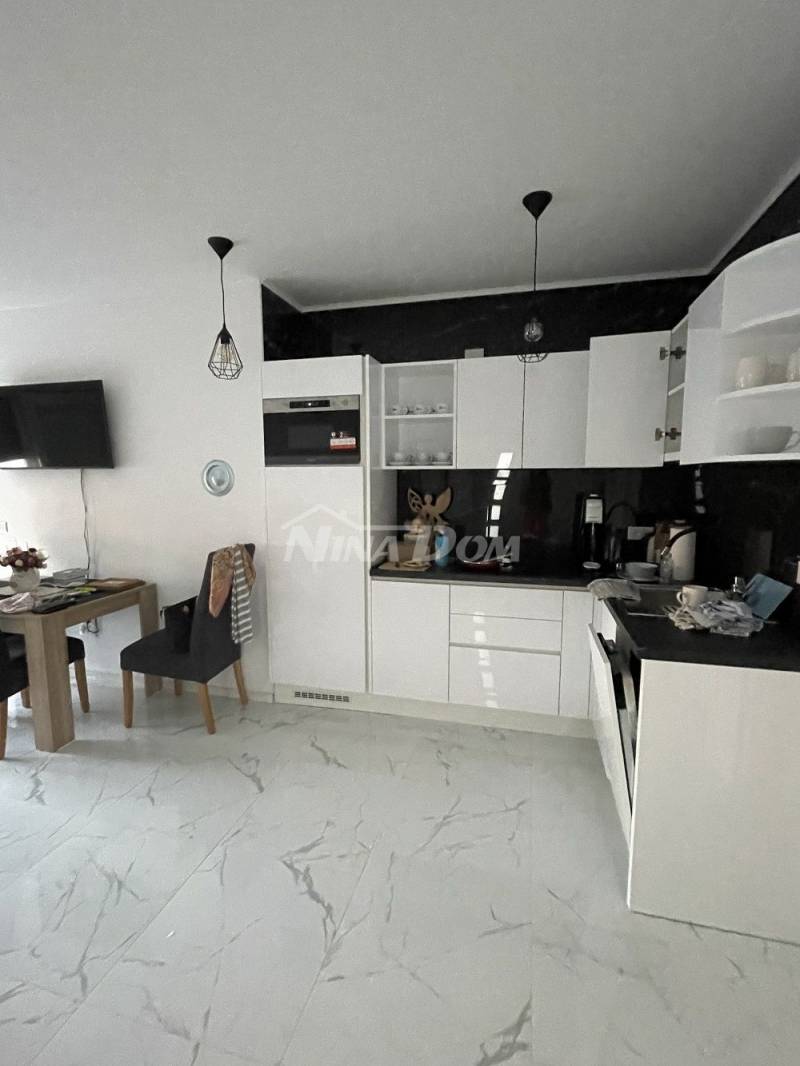 Jižní strana ostrova Vir, dvoupokojový apartmán 130 od moře - 1