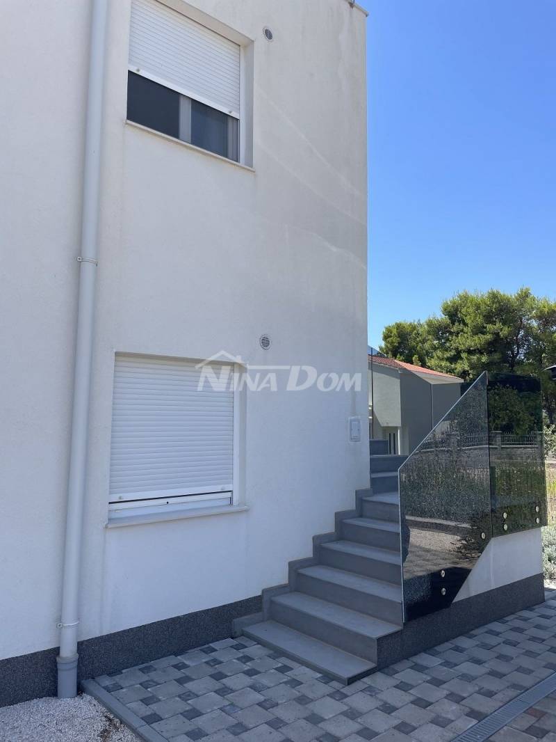 Južna strana otoka Vira, dvosobni apartman s pogledom - 2