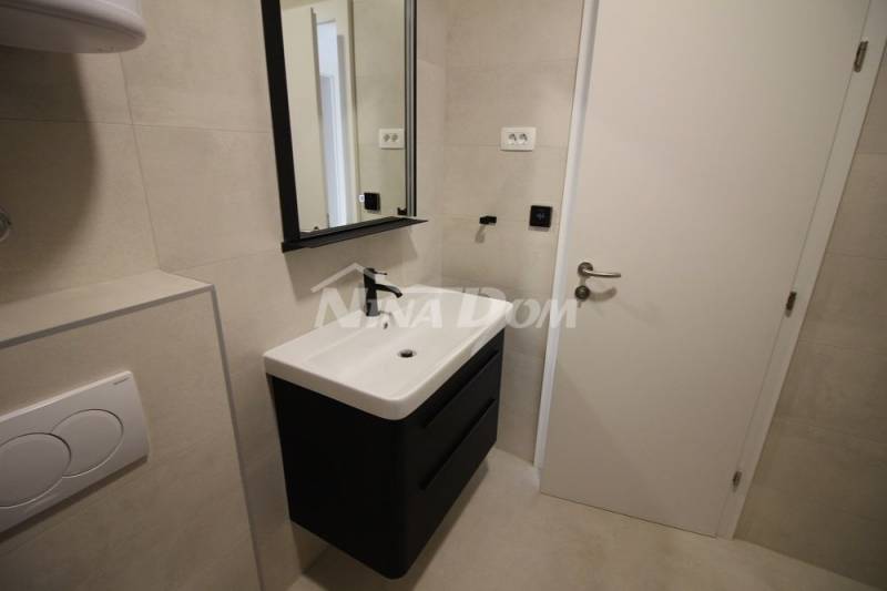 Apartmán v přízemí v centru ostrova Vir. - 7