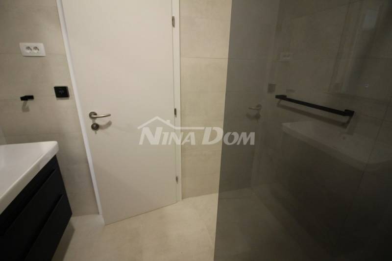 Apartman u centru otoka Vira 2 kat s krovnom terasom - 11