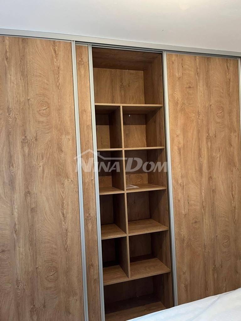 Luxusní třípokojový apartmán Ugljan se zahradou a společným bazénem a letní kuchyní - 11
