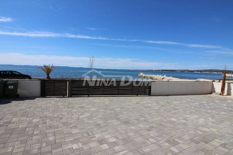 South side, 1 row to the sea, ground floor - 3