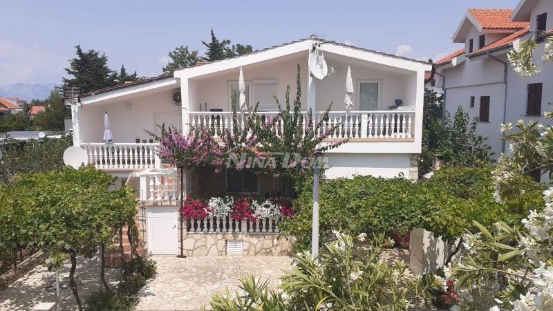 BYTOVÝ DŮM - PRIVLAKA - 6 APARTMÁNŮ - 2
