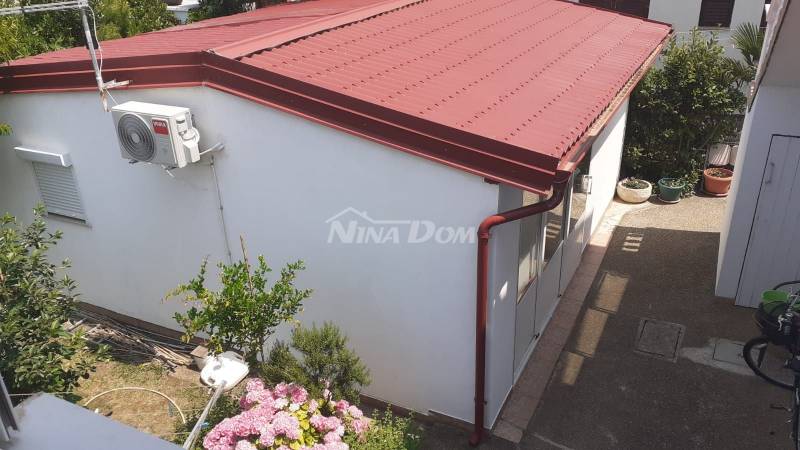 BYTOVÝ DŮM - PRIVLAKA - 6 APARTMÁNŮ - 3
