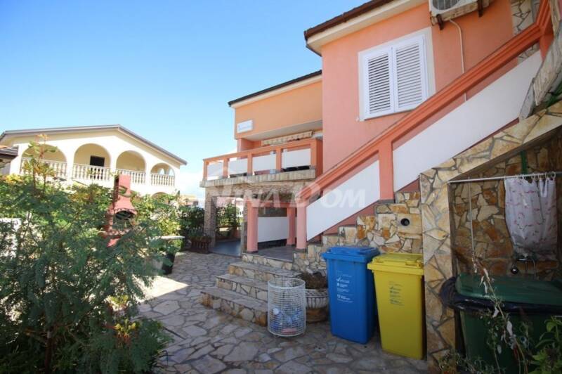 Apartmanska kuća 8 apartmana 450 met.do plaže - 7