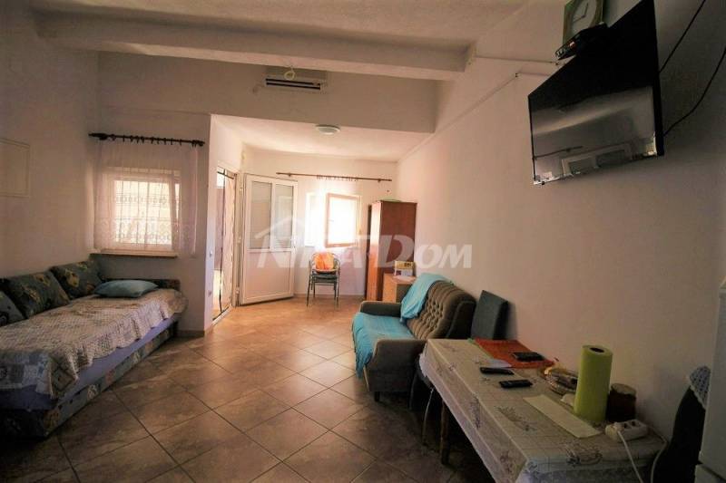 Apartmánový dům 400 metrů od moře - 9
