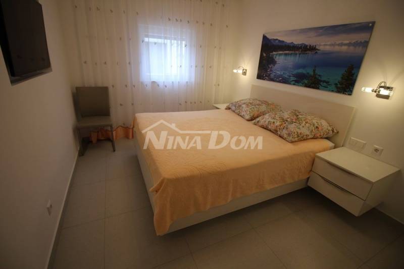 Jižní strana ostrova Vir, 4 apartmány a pomocná budova. 260 k moři. - 15