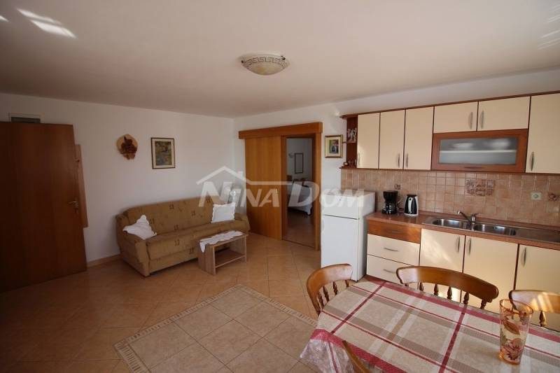 Apartmánový dům 2. řada od moře, jižní strana Vir - 7