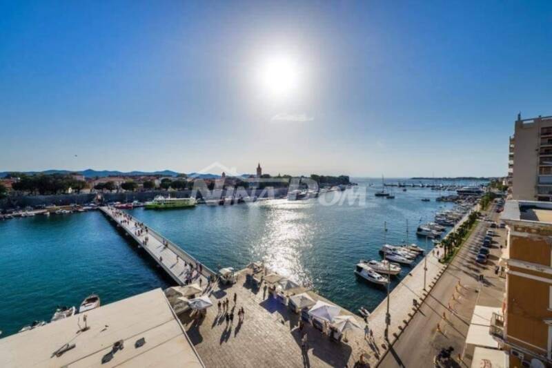 Luxusní dvoupokojový apartmán, první řada k moři na pobřeží Branimir v Zadaru - 9