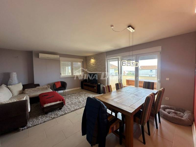 Comfortable apartment in Plovanija with an open view of the sea - 2