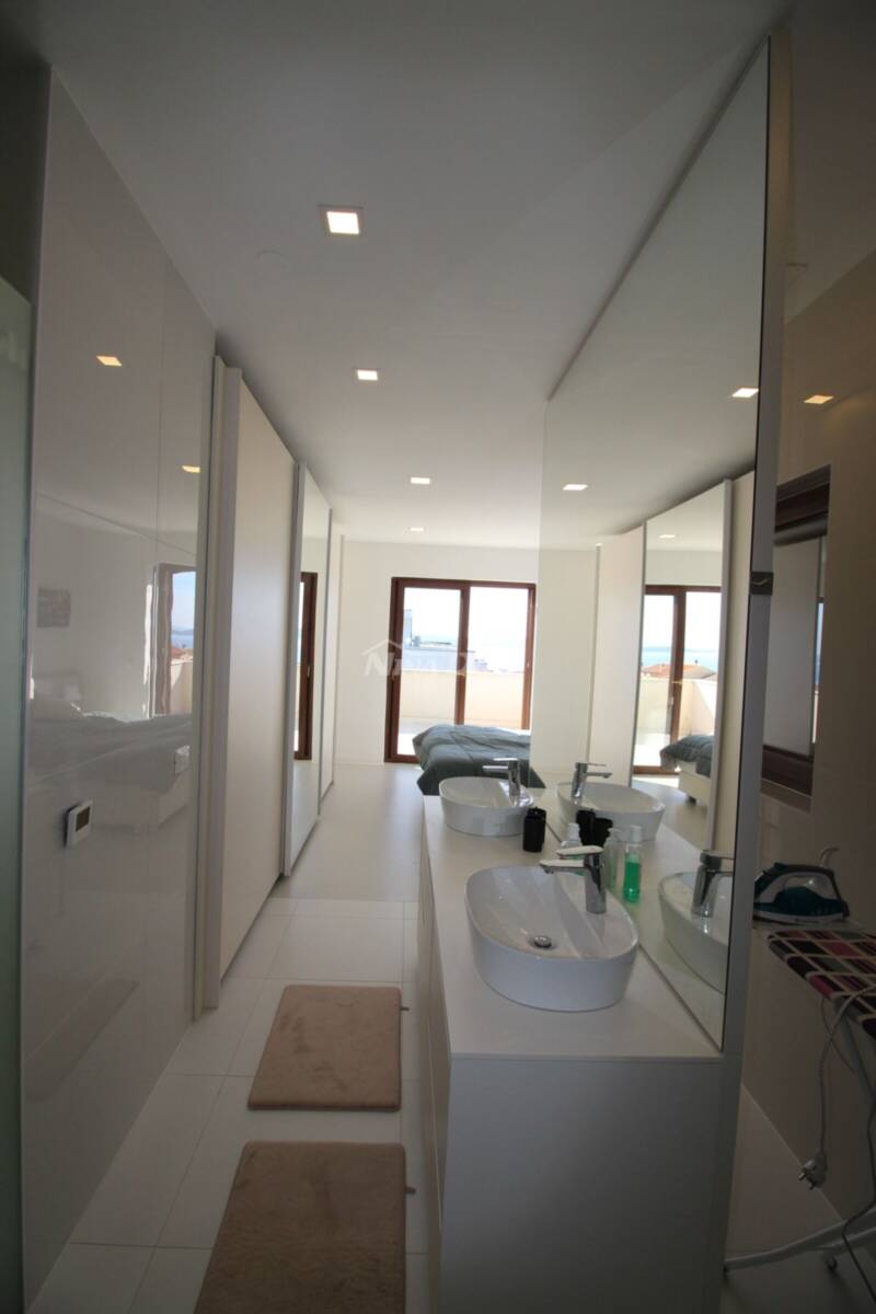 Pětipokojový penthouse v Boriku - 10