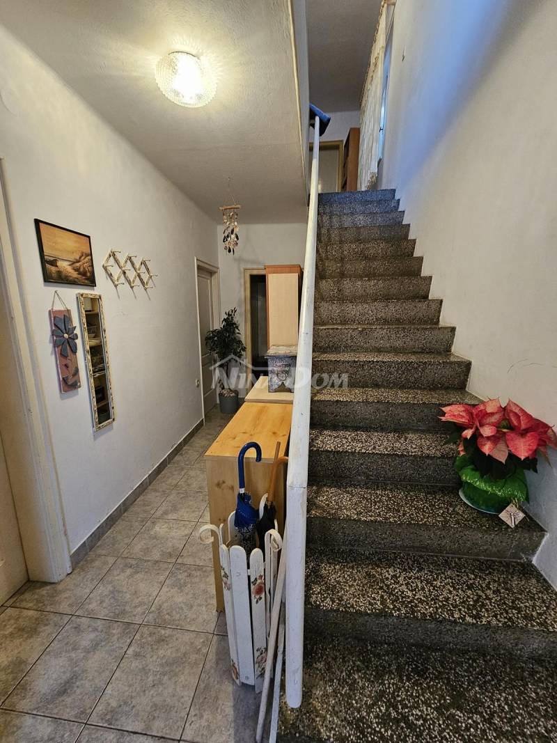 Kali dům v centru města - 10