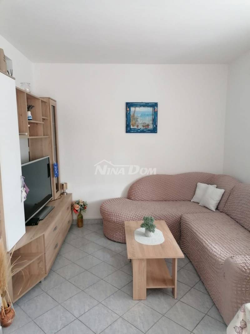 Dům se dvěma apartmány, jižní strana ostrova Vir, 120 metrů. do moře - 9