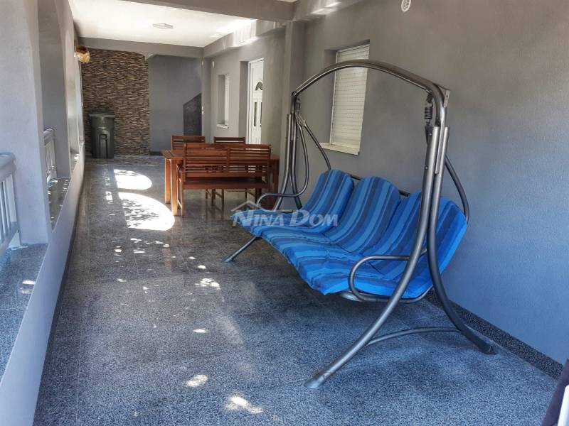 Dvojdům se dvěma zařízenými apartmány - 7