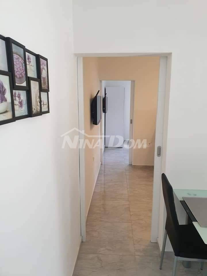 Dvojdům se dvěma zařízenými apartmány - 13