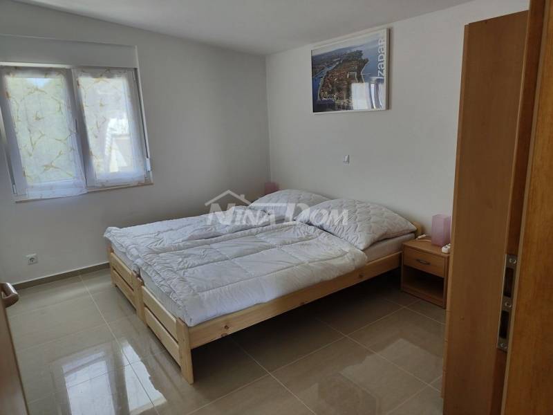 Nemovitost se dvěma apartmány, jižní strana Vir, 300 metrů od moře. - 8