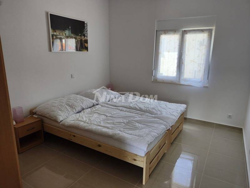 Nemovitost se dvěma apartmány, jižní strana Vir, 300 metrů od moře. - 9