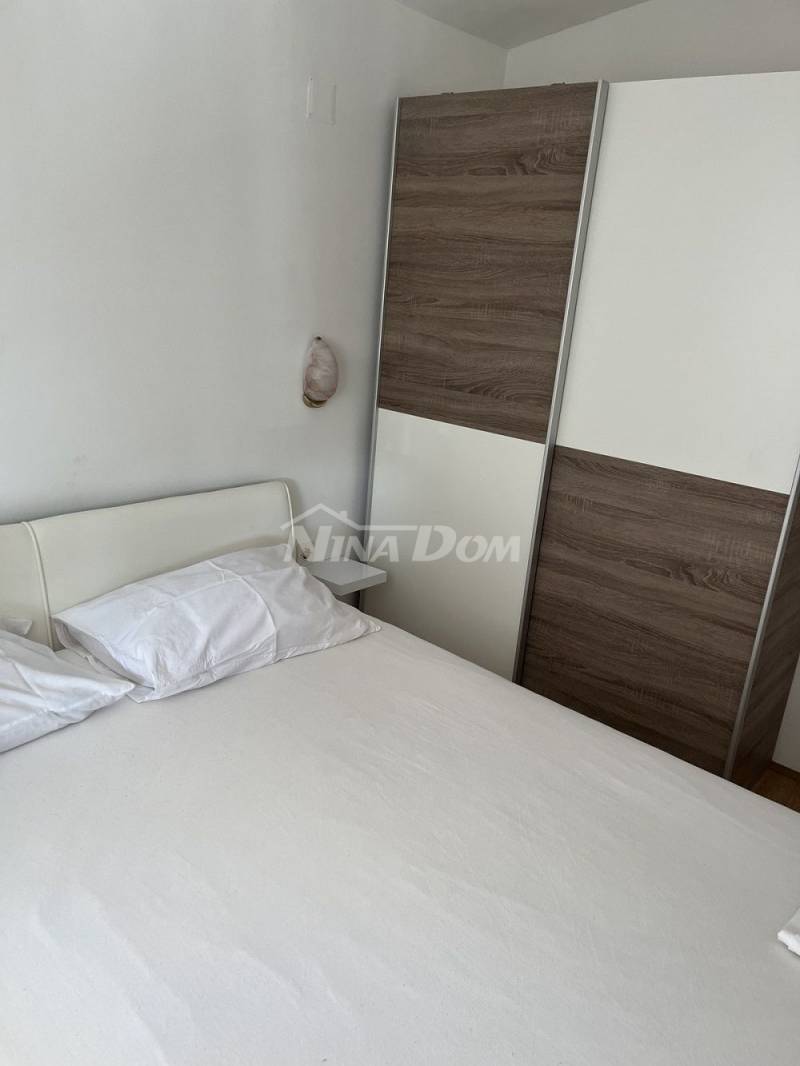 Rekreační objekt (polovina) se dvěma samostatnými apartmány - 9