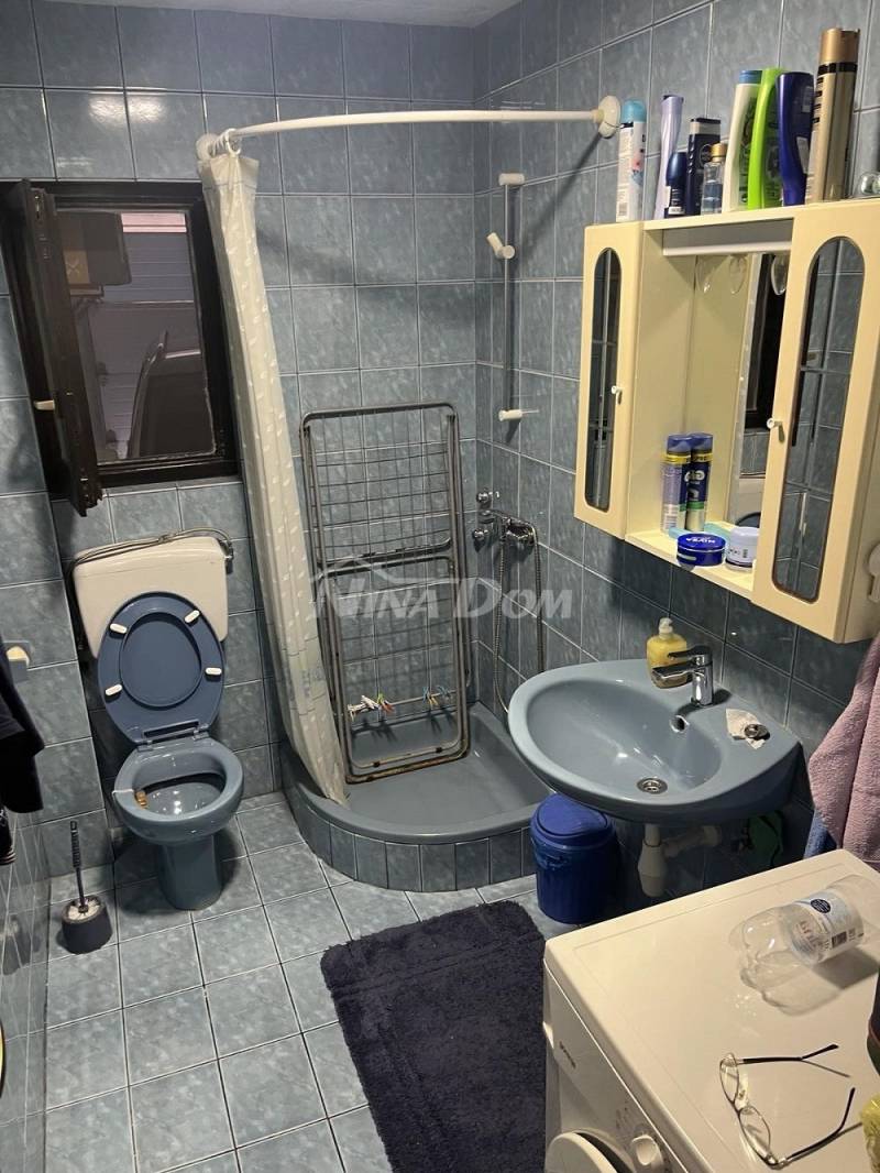 Rekreační objekt (polovina) se dvěma samostatnými apartmány - 10