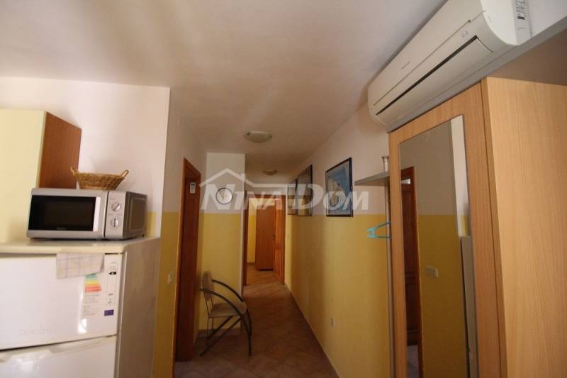 Dvojdům se dvěma krásnými samostatnými apartmány 50 metrů od moře. - 7