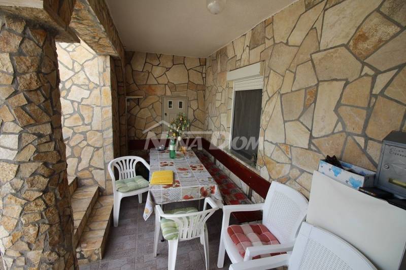 Dvojdům se dvěma apartmány 50 metrů od moře. - 4