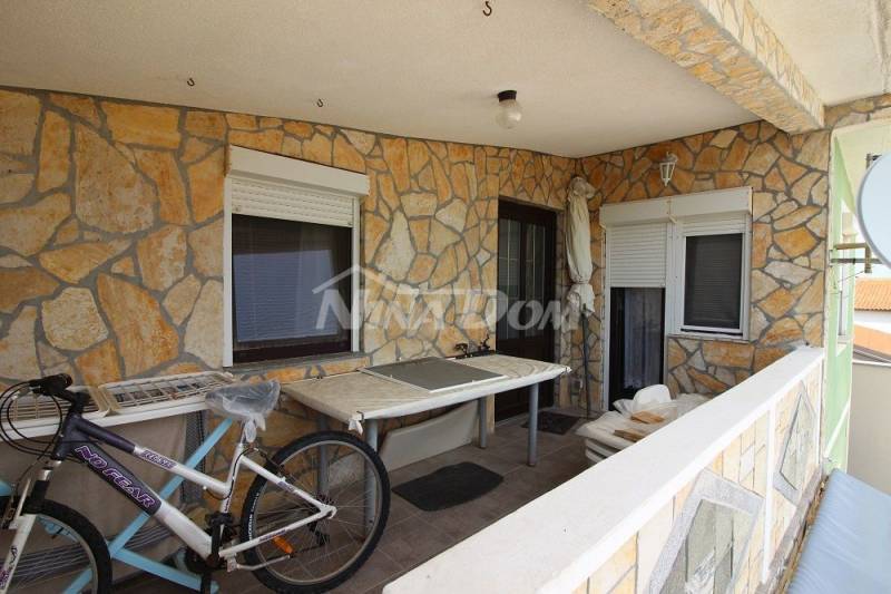 Dvojdům se dvěma apartmány 50 metrů od moře. - 12
