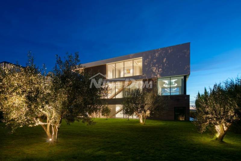 Vila Sukošan v první řadě na skvělém místě - 11