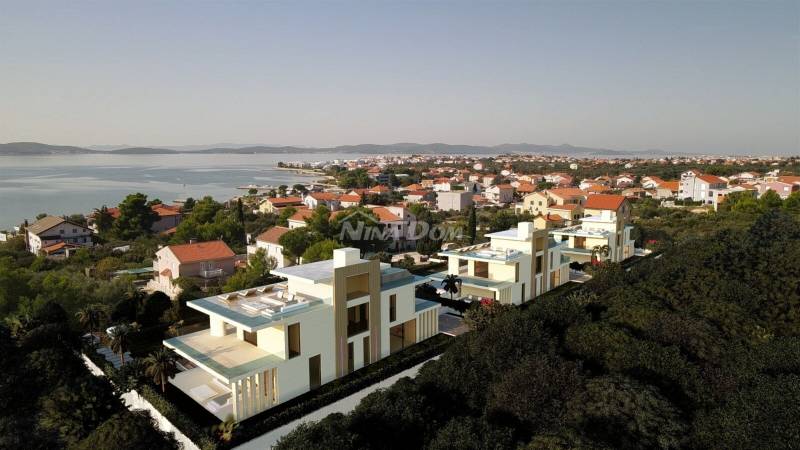 Špičková vila s panoramatickým výhledem na Sukošan - 3