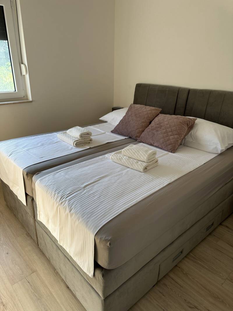 Luxusní dvoupokojový apartmán Ugljan se společným bazénem a letní kuchyní - 8