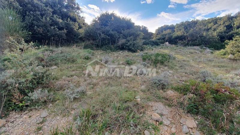 Zemědělská půda s krásným výhledem na moře a Velebit 5 € m2 - 3