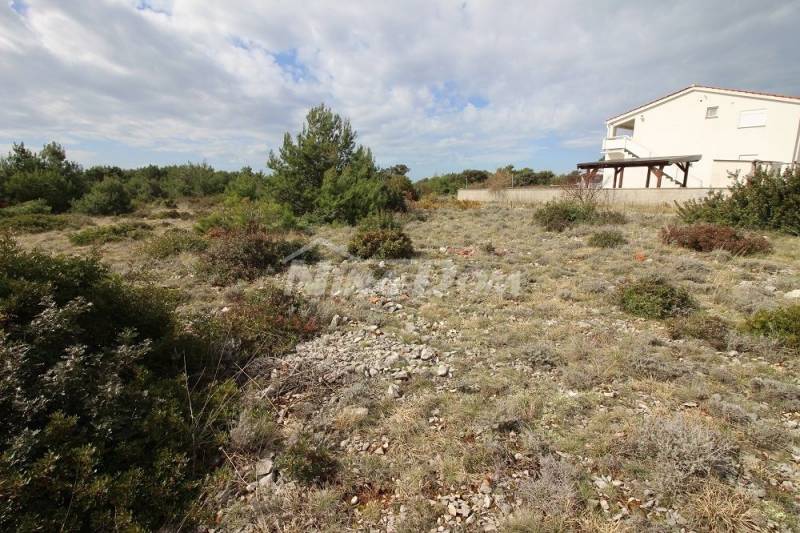 Zemědělský pozemek u stavební zóny 3550 m2, 25€/m2 - 2