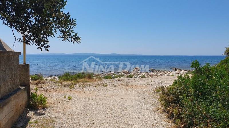 656 m2, unbuilt part of the building zone, preparation of the UPU plan is required - 4