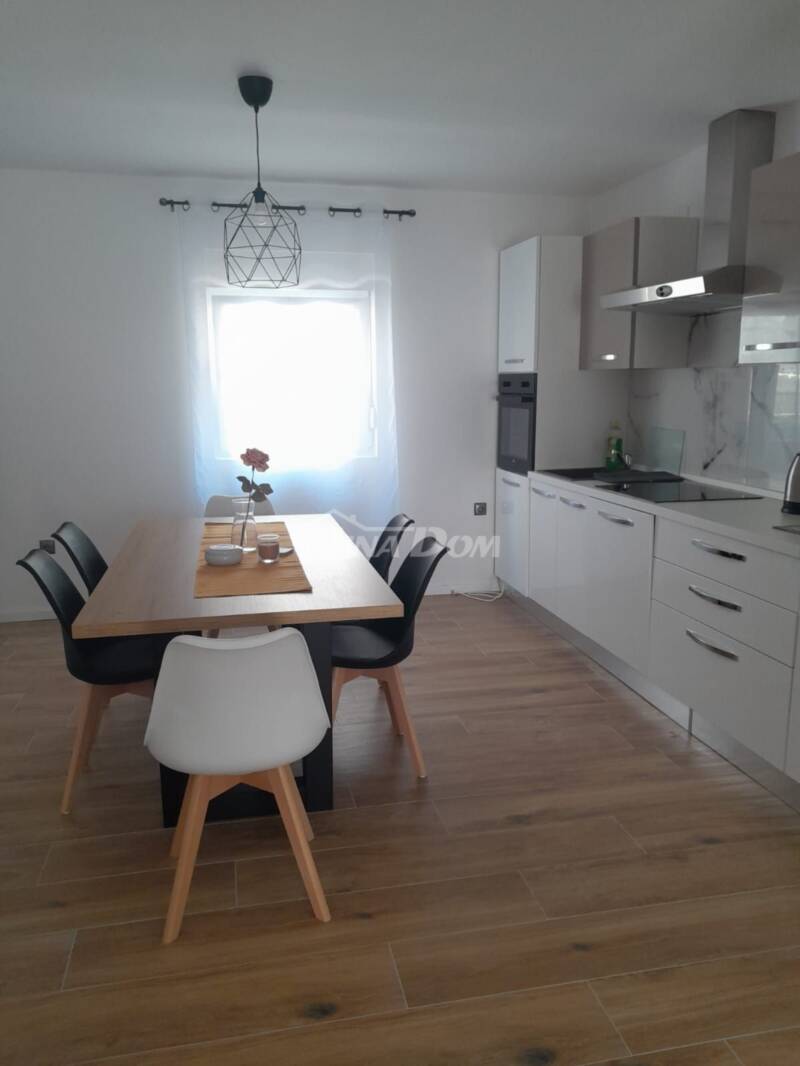 House 50 m from the sea, completely renovated on the outside, ground floor inside. - 7