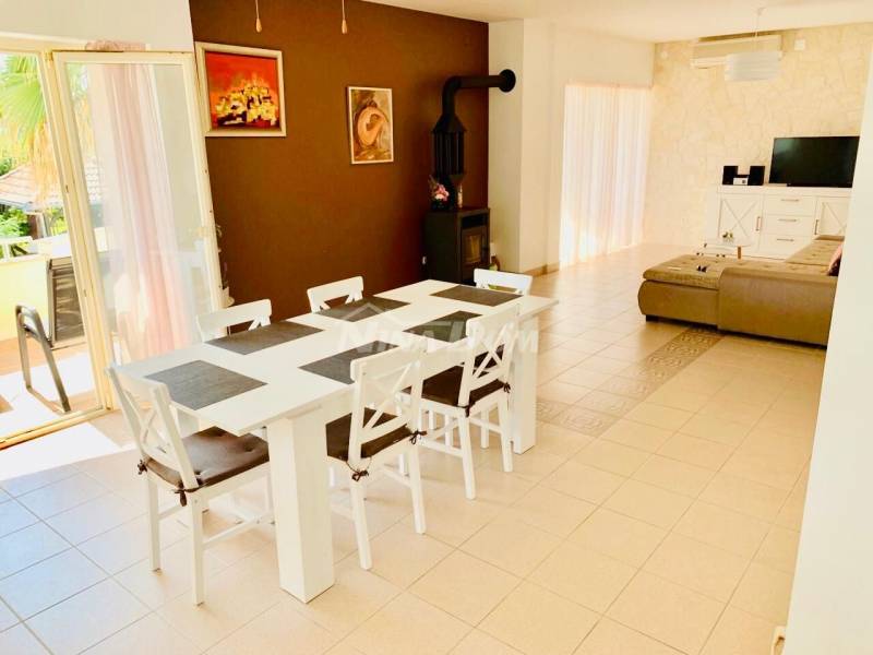 APARTMÁNOVÝ DŮM - 150 M OD MOŘE - 3 APARTMÁNY - 4
