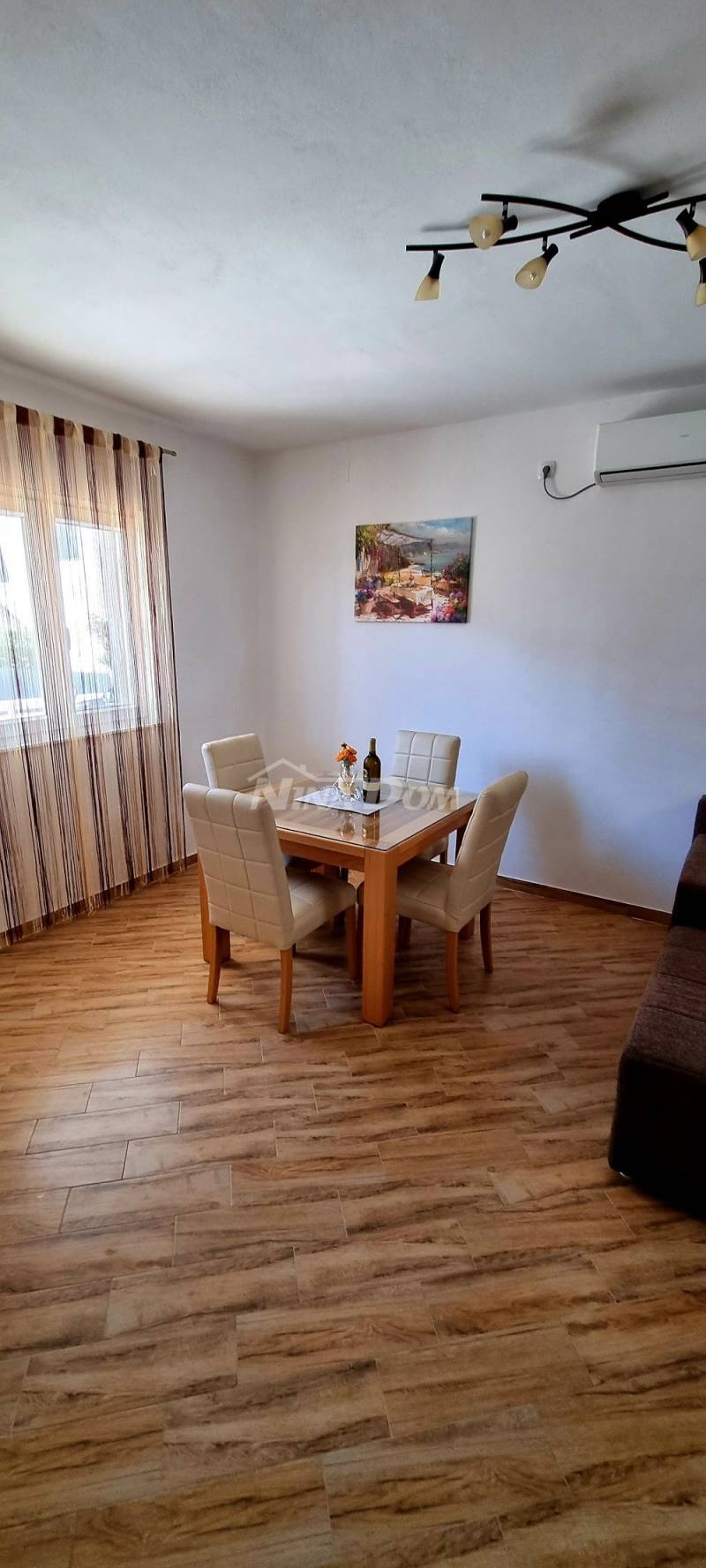 Nemovitost s dvoupodlažními apartmány 80 metrů od moře. - 5