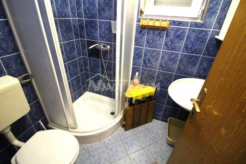 Samostatně stojící dům s krásným výhledem na moře - 8