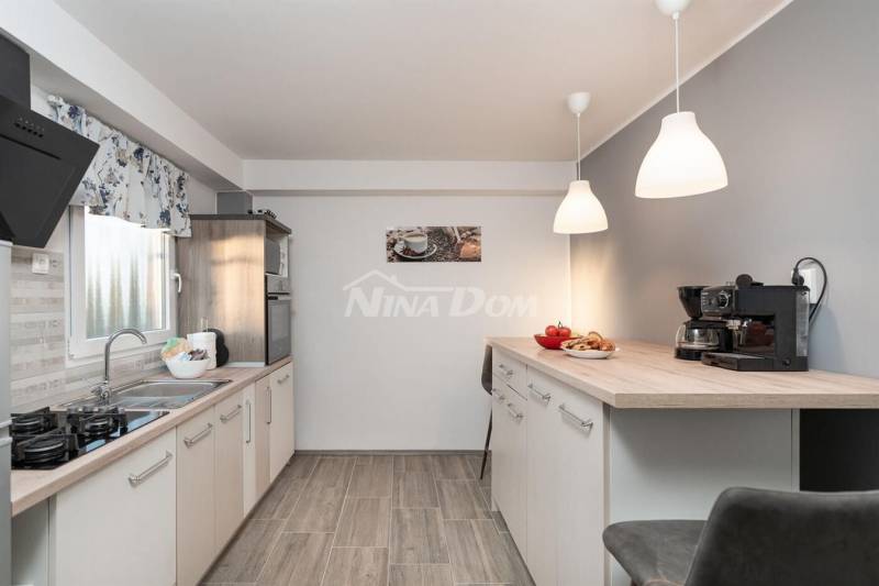 Vir blízko centra, Vila s krytým vyhřívaným bazénem - 8