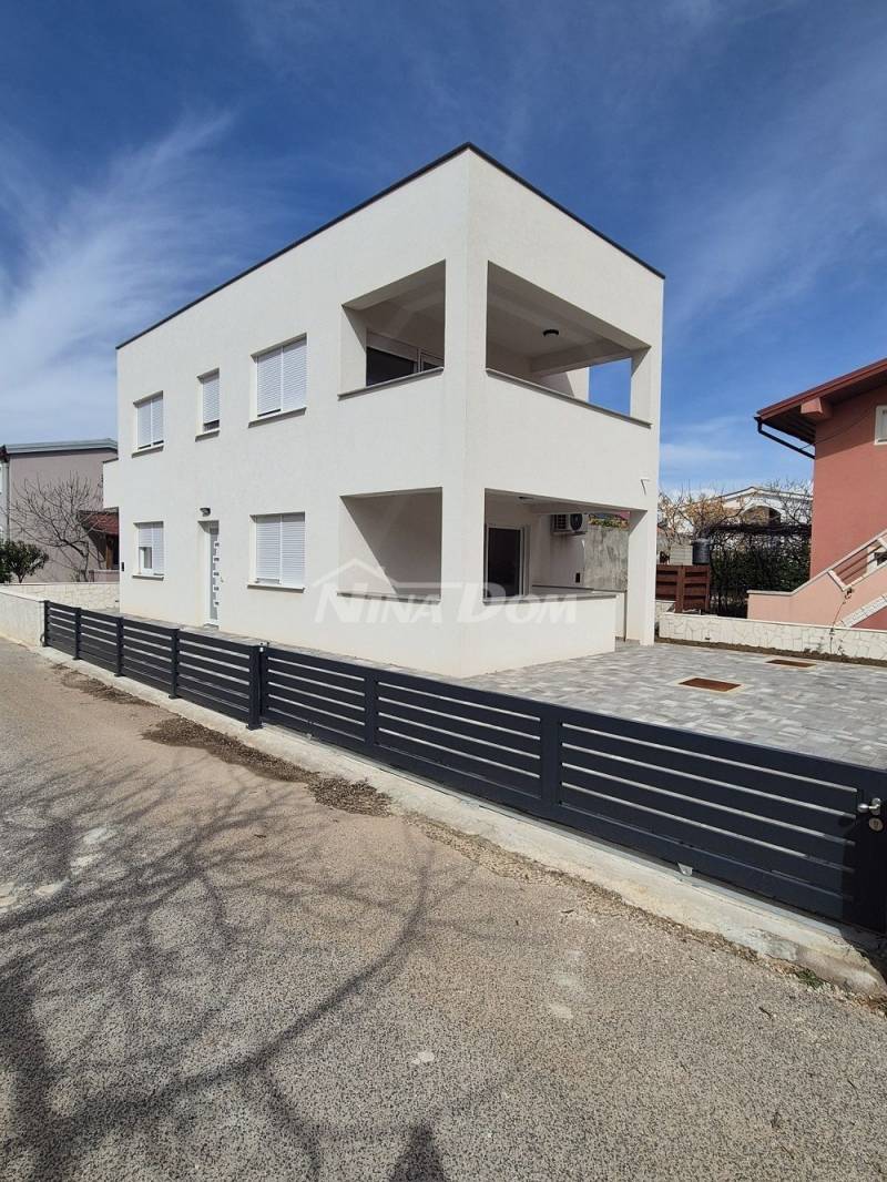 New construction, quiet and dead-end street 500 meters from the sea - 1