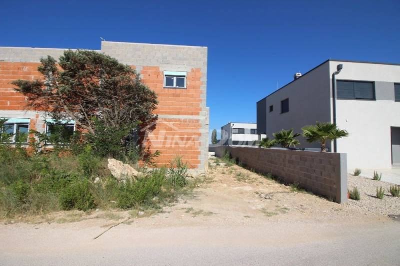 Novostavba, vila s bazénem ve výstavbě - 9
