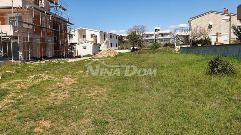  Zaton, 50 m.do mora građ. zemljište s idejnim projektom s 9 jedinica - 3