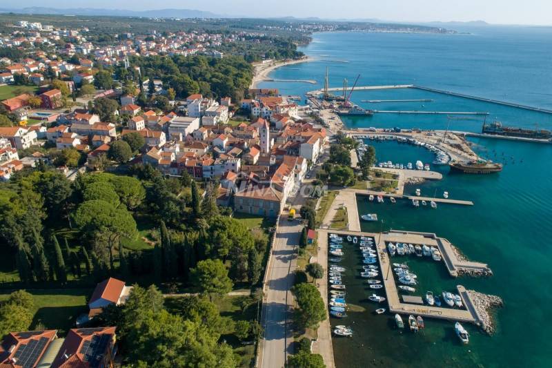 Stavební pozemek 1. řada k moři - 3
