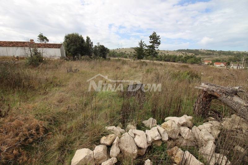 Stavební pozemek dle plánu UPU 80€/m2 - 2